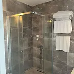 阿拉恰特设计酒店 *